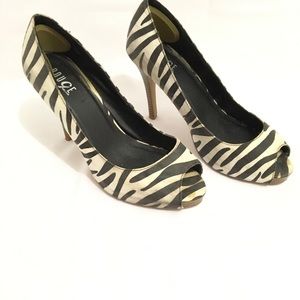 Shoe